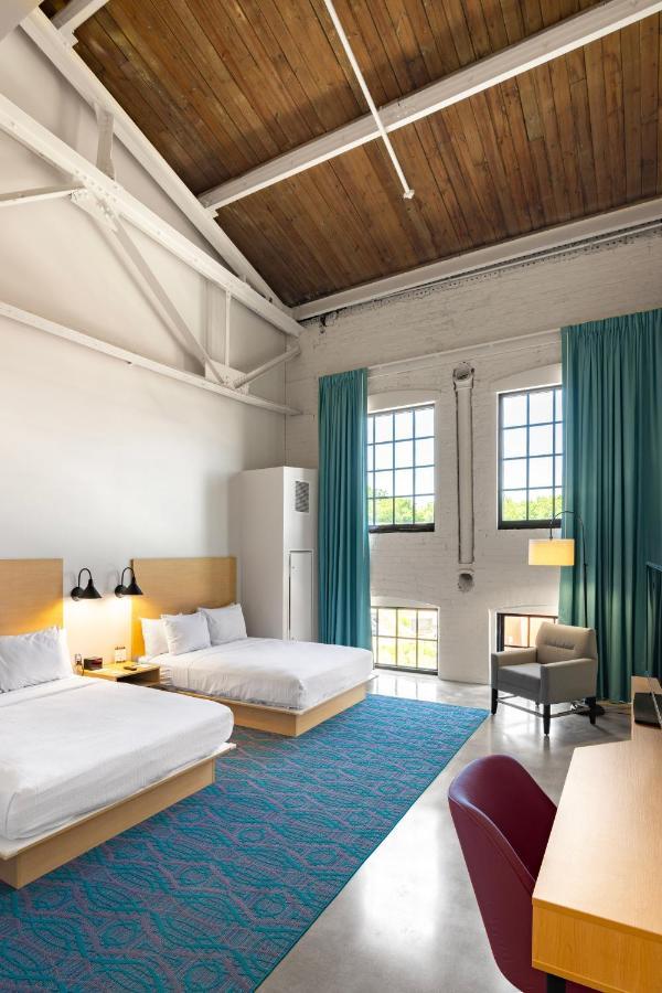 The Warehouse Hotel At Champion Mill Хамилтън Екстериор снимка