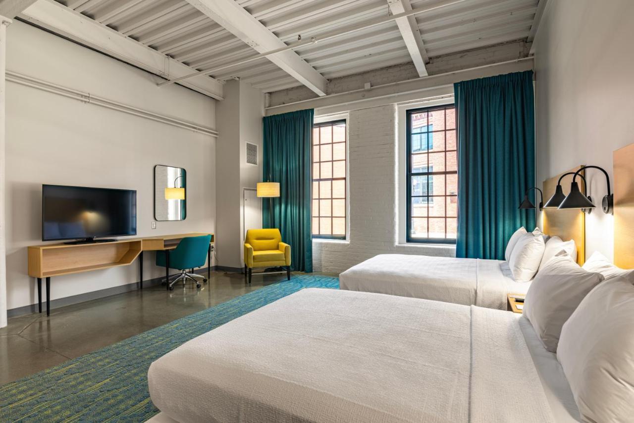 The Warehouse Hotel At Champion Mill Хамилтън Екстериор снимка